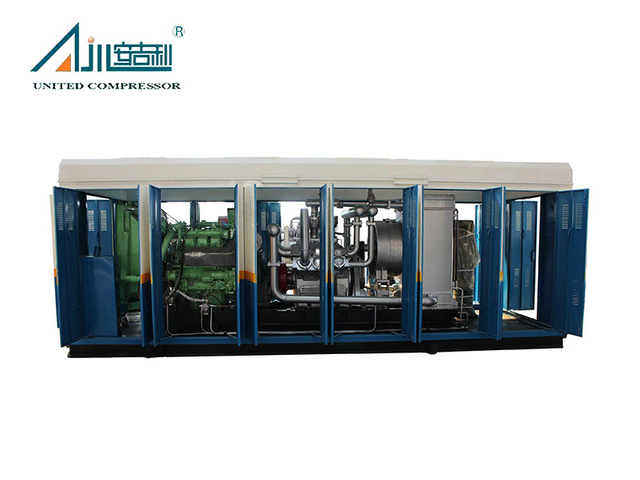 Дизельный воздушный поршневой компрессор W-типа, производительностью 10 м³/мин.